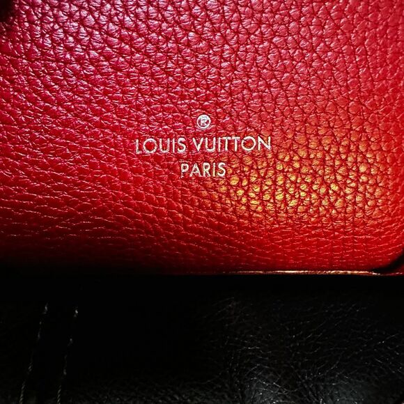 Louis Vuitton Dora Soft Bag Red - Picture 5 of 16